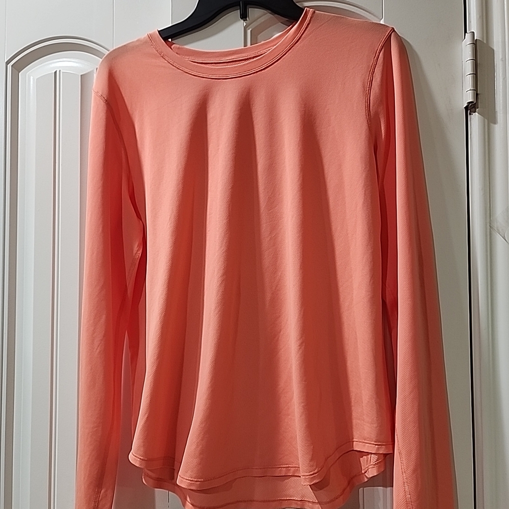 Women's Lululemon Coral Long Sleeve Top